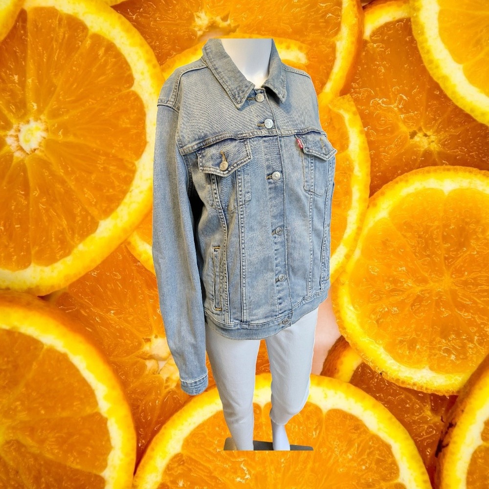 Levi Strauss & Co Denim Jacket Light Wash Trucker Style Size XL